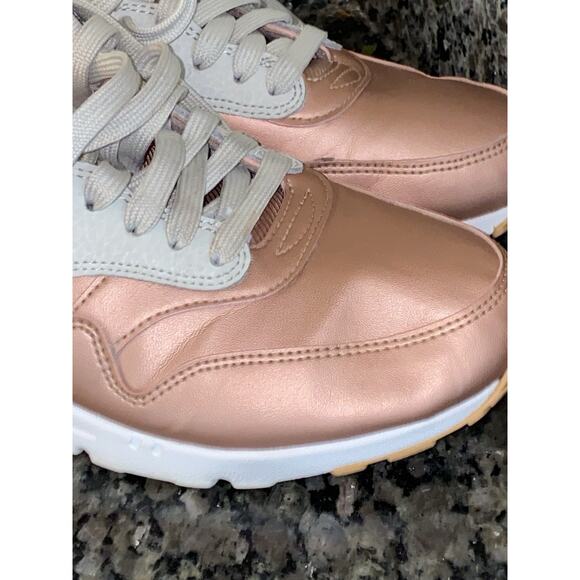 Size 7.5 - Nike Air Max 1 Ultra SE Metallic Toe Low Top Shoes Women’s Sneakers - Picture 7 of 7